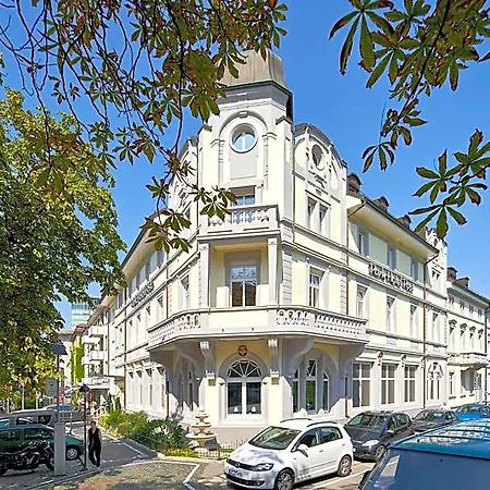 Park Post Hotel 4*