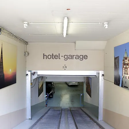 파크 포스트 호텔 4*