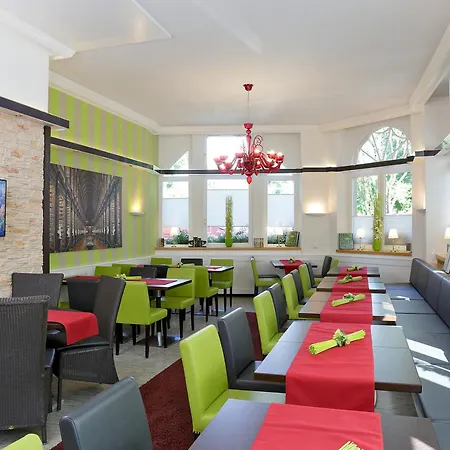 Park Post מלון פרייבורג